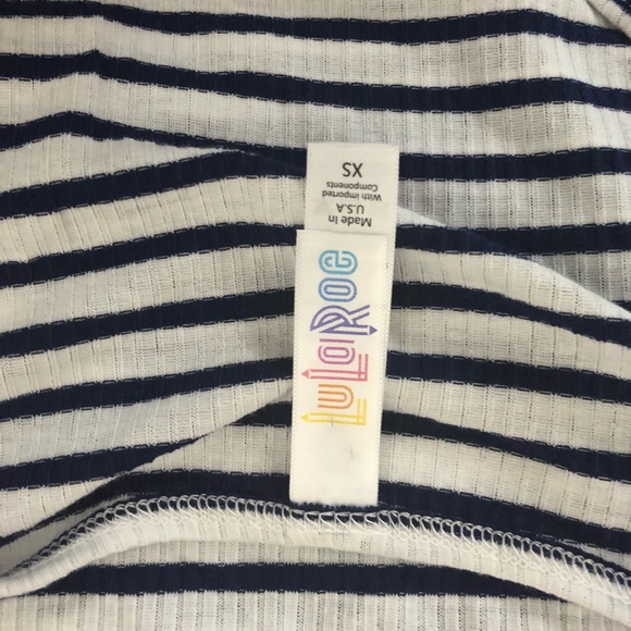 LULAROE STRIPED LONG SLEEVE SHIRT - Picture 2 of 4